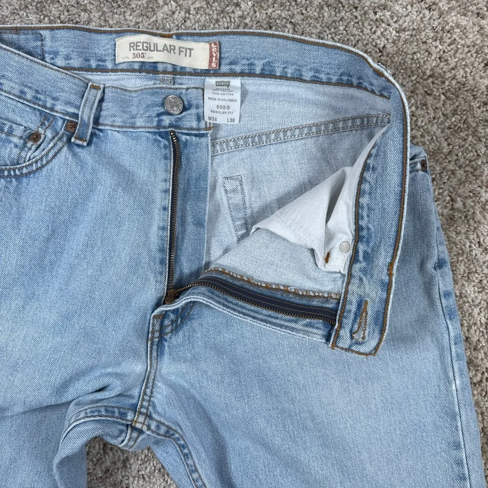 Levis 505 Jeans Mens 34x30 Light Blue Regular Fit Straight Leg 100% Cotton Y2K